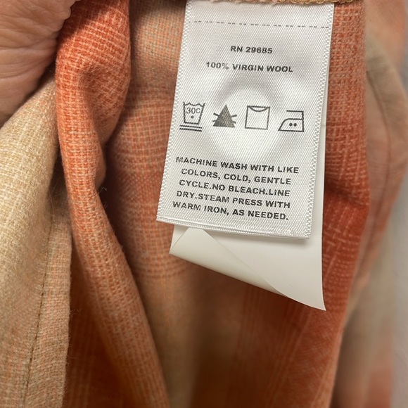 NWT Pendleton Board Shirt in Apricot Ombre - Picture 9 of 9